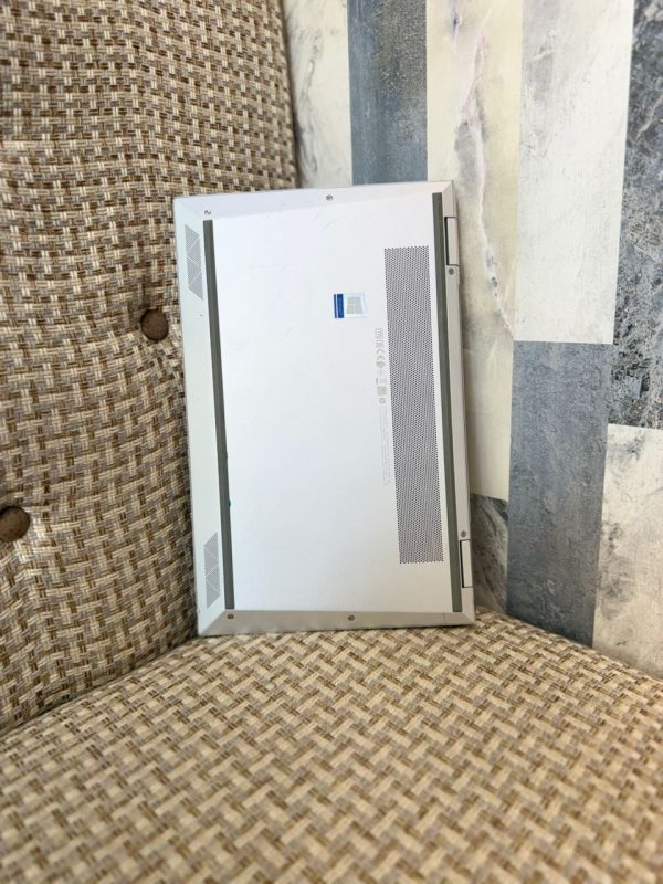 hp elitebook 1040 g8